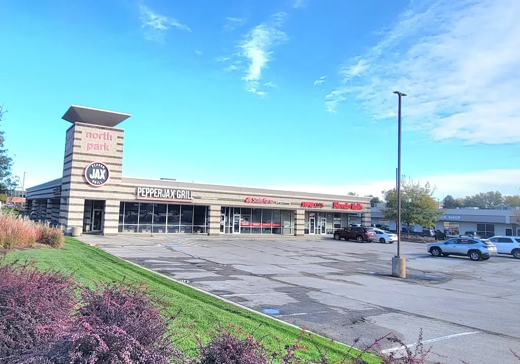 SUPERCUTS — Hair salon in Omaha